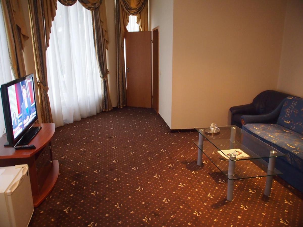Готель Поляна Квеле Buitenkant foto